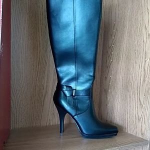 Worthington knee high boots size 9 1/2 M(B)